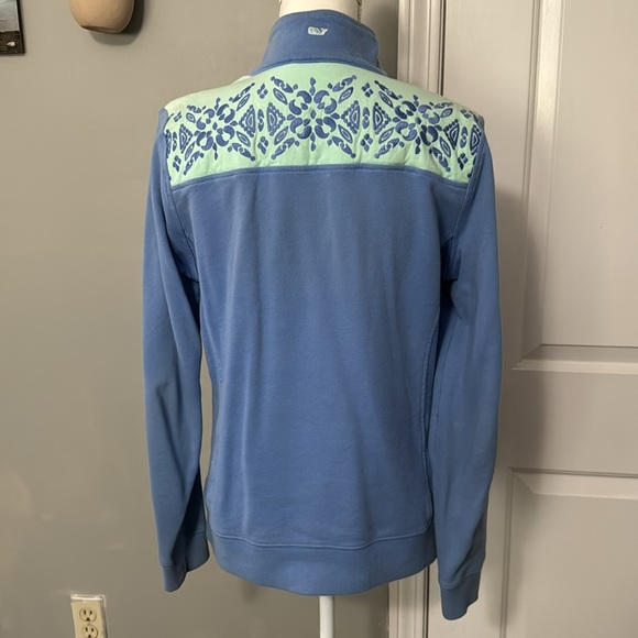 Vineyard Vines Light Blue sheep shirt. Size small - Picture 2 of 6